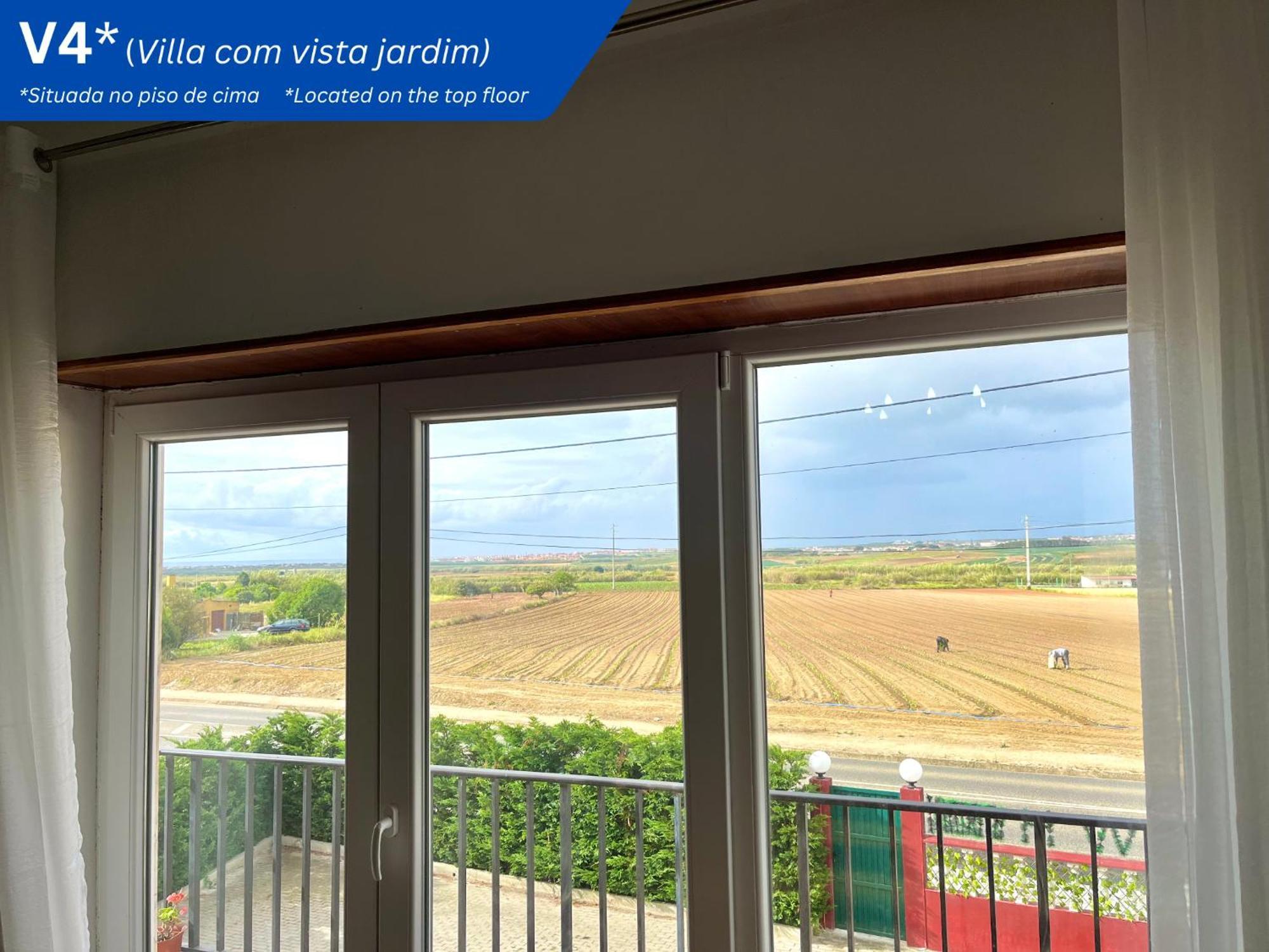 W.H.House Apartment Atouguia Da Baleia Luaran gambar