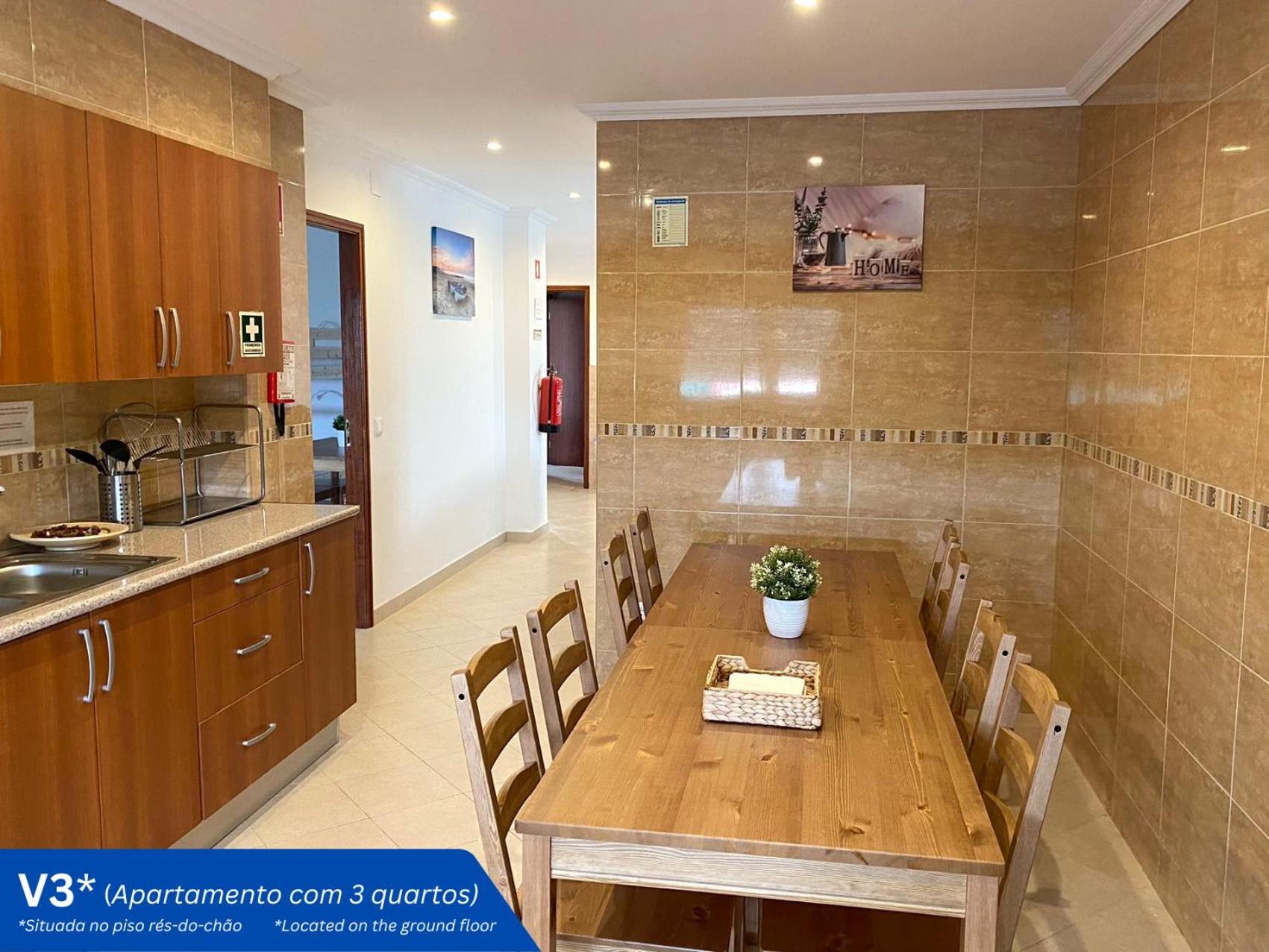 W.H.House Apartment Atouguia Da Baleia Luaran gambar