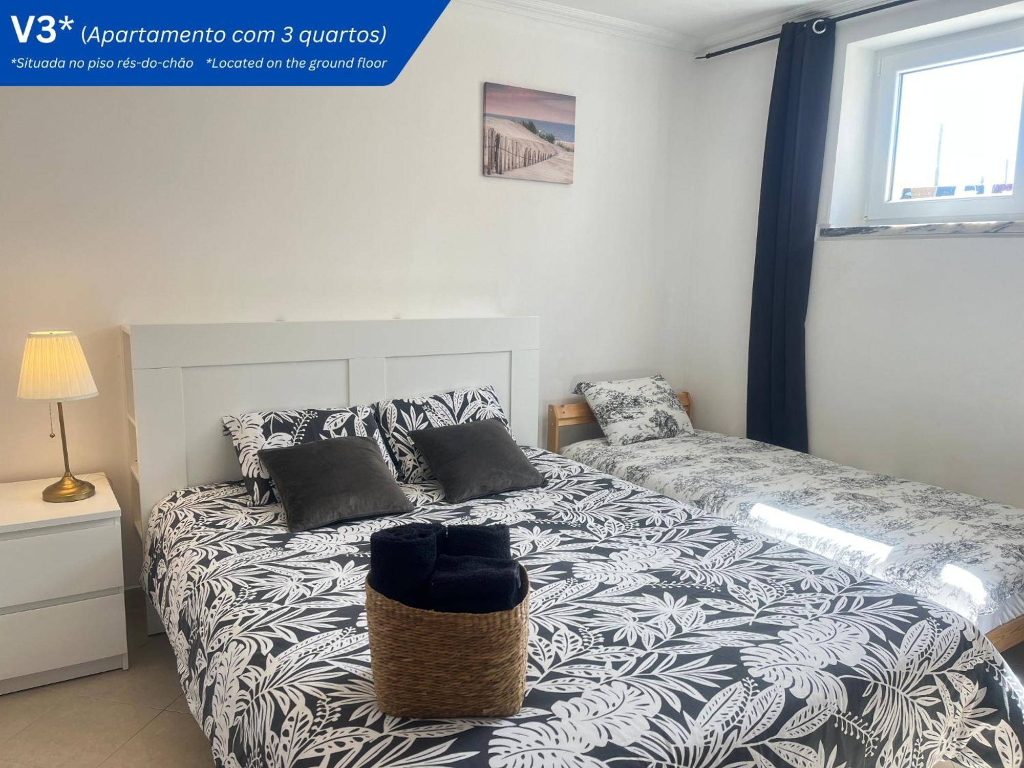 W.H.House Apartment Atouguia Da Baleia Luaran gambar