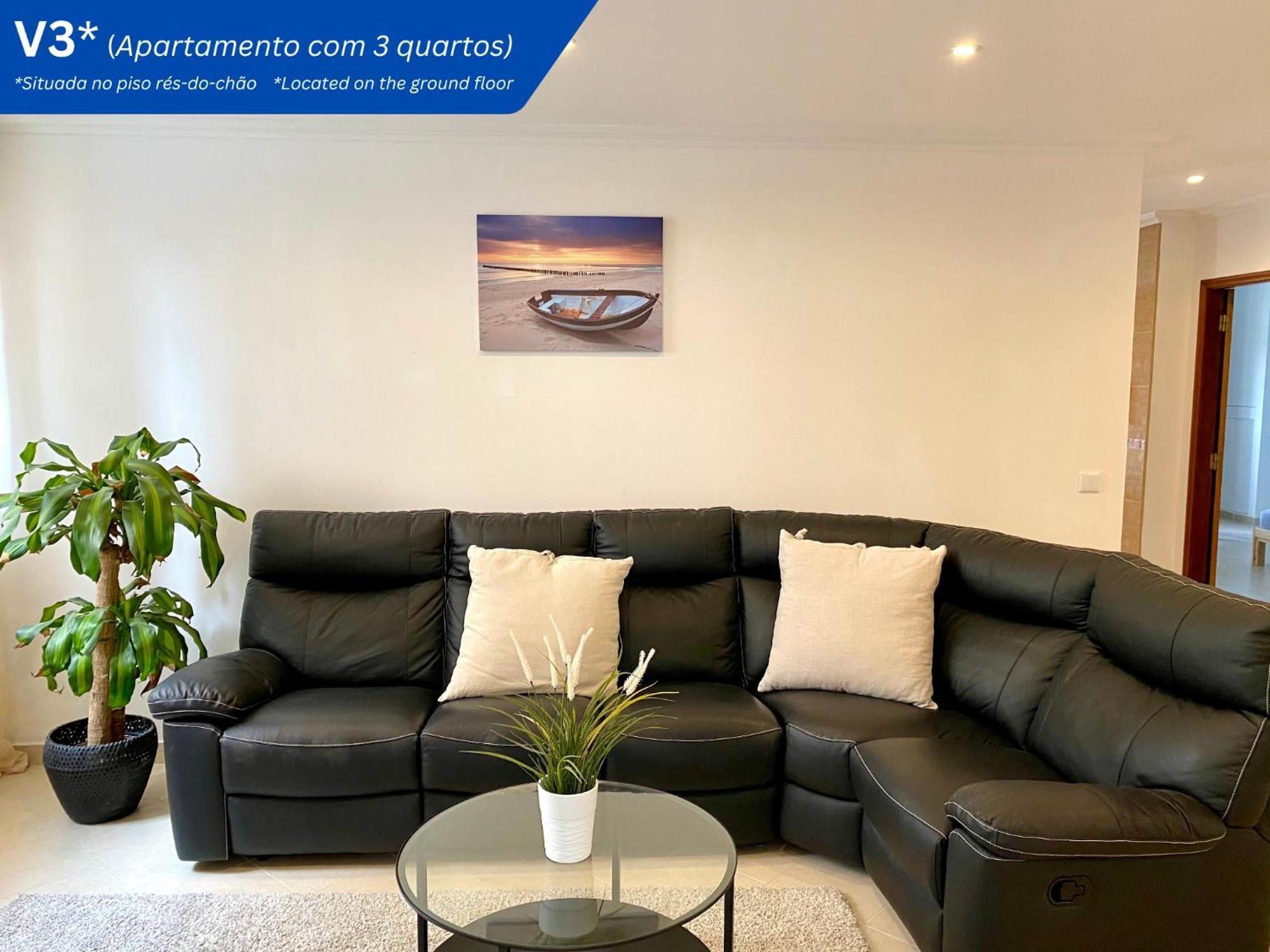 W.H.House Apartment Atouguia Da Baleia Luaran gambar
